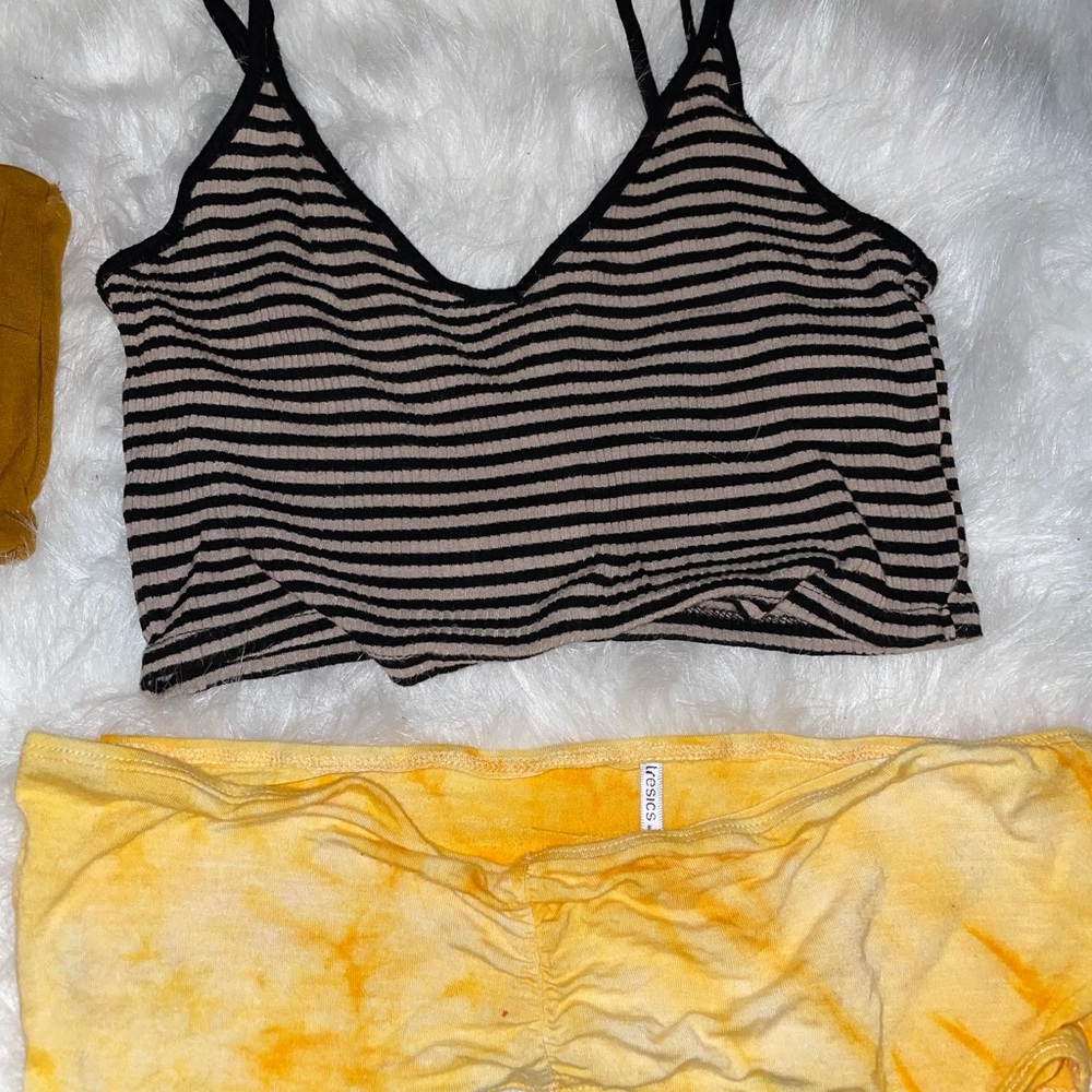Crop Top Bundle - image 4
